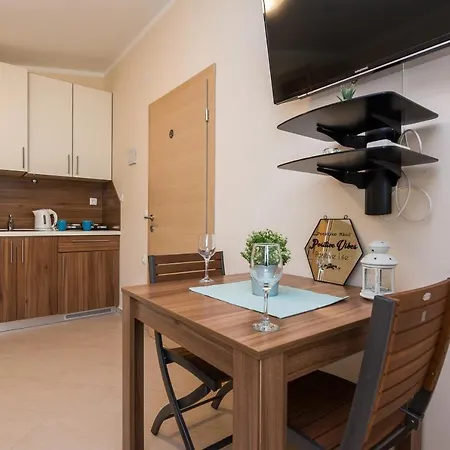 Апартаменты With Parking Space - 18561 Вир