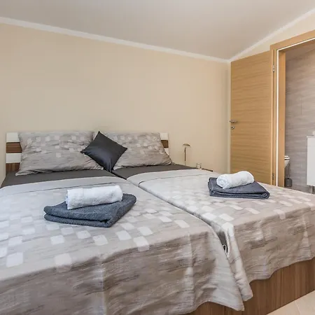 With A Parking Space - 18561 Apartment Vir
