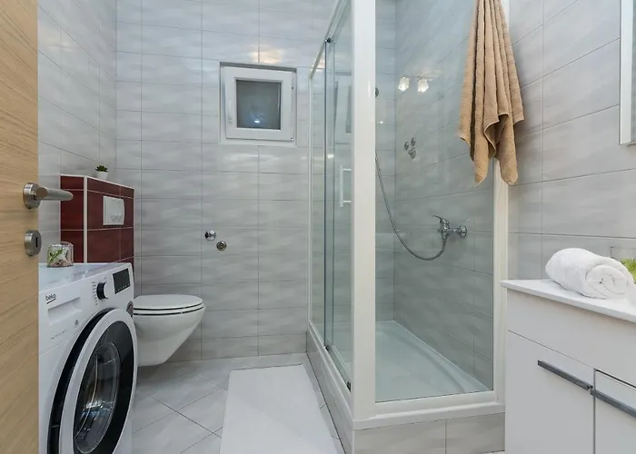 Appartement With Parking Space - 18561