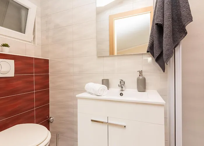 Appartement With Parking Space - 18561 *